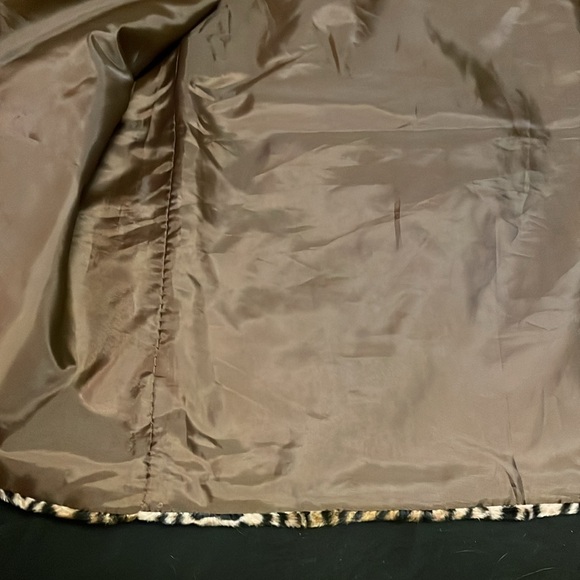 Leopard Print Furry Vest - Picture 4 of 5